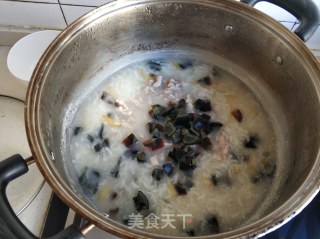 Congee with Preserved Egg and Lean Meat recipe