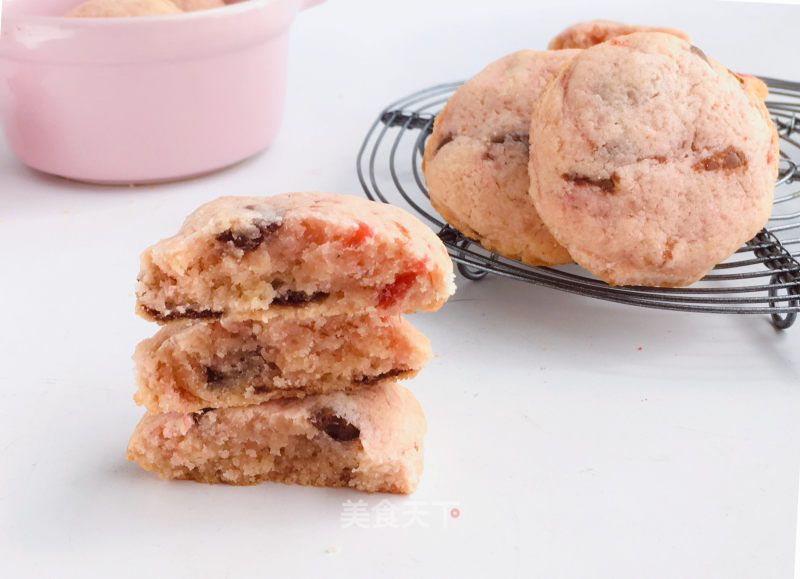 Strawberry Chocolate Soft Cookies recipe