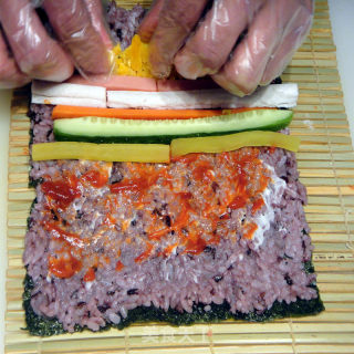 Fruit and Vegetable Duck Egg Sushi Roll recipe