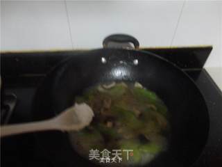 Mushroom Loofah Soup recipe