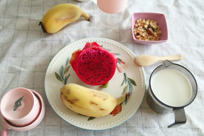 Apple Banana Dragon Fruit Milkshake for Reduced-fat Breakfast recipe