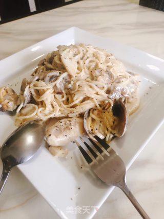 Seafood Spaghetti with White Sauce recipe