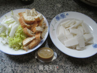 Oily Tofu and Cabbage Rice Cake Soup recipe