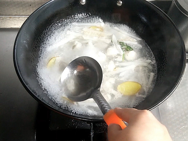 Carrot Fish Ball Soup recipe