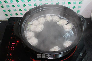 Cordyceps, Cabbage, Fungus, Meatballs, Vermicelli Soup recipe