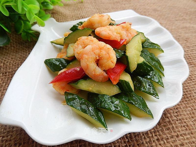 Fried Shrimp with Cucumber recipe