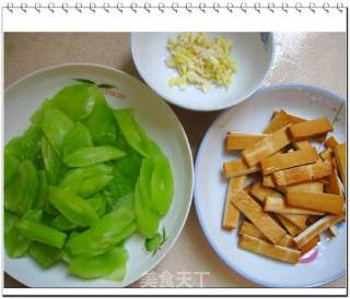 Lettuce Sautéed and Dried recipe