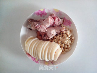Lotus Root and Peanut Keel in Pot recipe