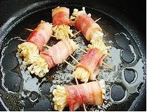 Pan-fried Bacon and Enoki Mushroom Roll recipe