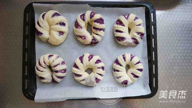 Purple Sweet Potato Ring Bread recipe