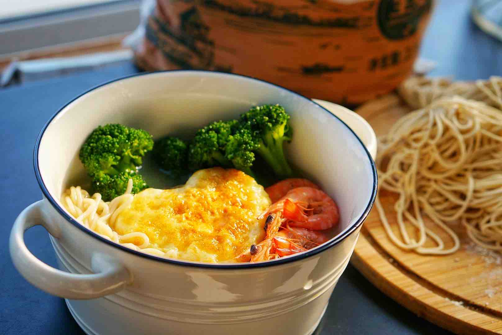 Naked Oat Noodles in Seafood Soup recipe