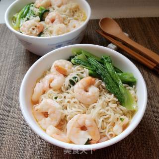 Instant Noodles with Shrimp recipe