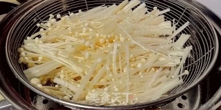 Minced Meat Enoki Mushroom recipe