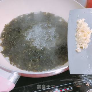 Egg Seaweed Soup recipe