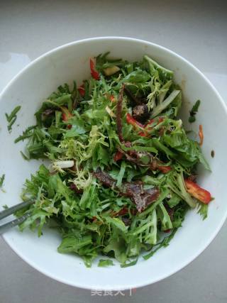 Tempeh Fish Mixed with Bitter Chrysanthemum recipe