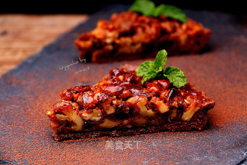Fragrant Cranberry Walnut Pie recipe