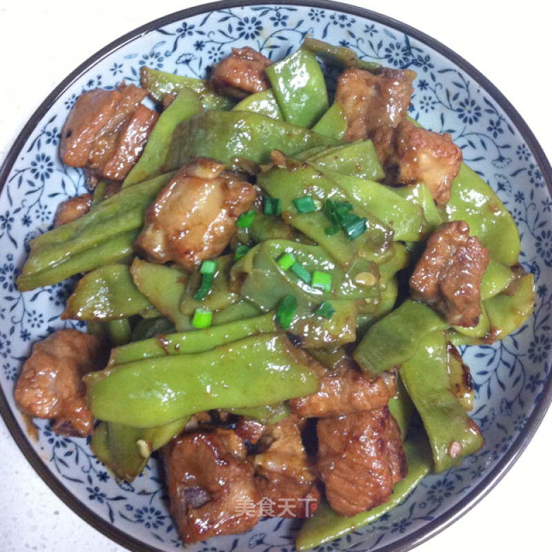 Braised Pork Ribs with Beans recipe