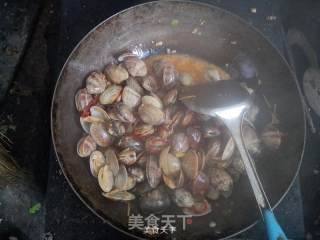 Spicy Fried Flower Clams recipe