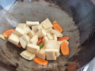 Thousand Pages Tofu Fried Green Pepper recipe