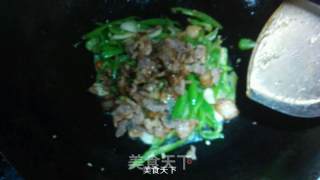 Stir-fried Pork with Chili recipe