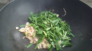 快手懒人饭#stir-fried Antarctic Krill with Leek recipe