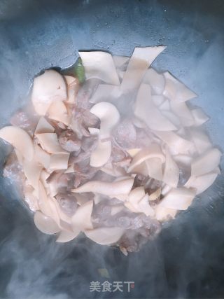 Stir-fried King Pleurotus with Sausage recipe