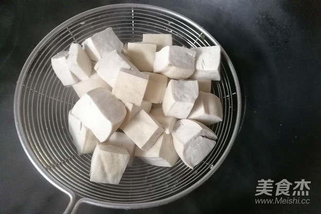Braised Tofu with Quail Eggs recipe