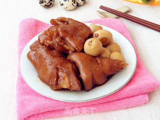 Braised Pork Trotters with Sauce recipe