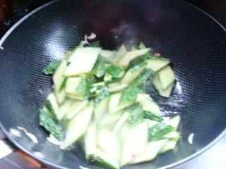 Fried Shrimp with Cucumber recipe