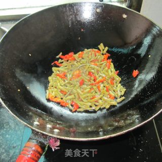 Chopped Pepper and Capers --- Porridge with Noodles recipe