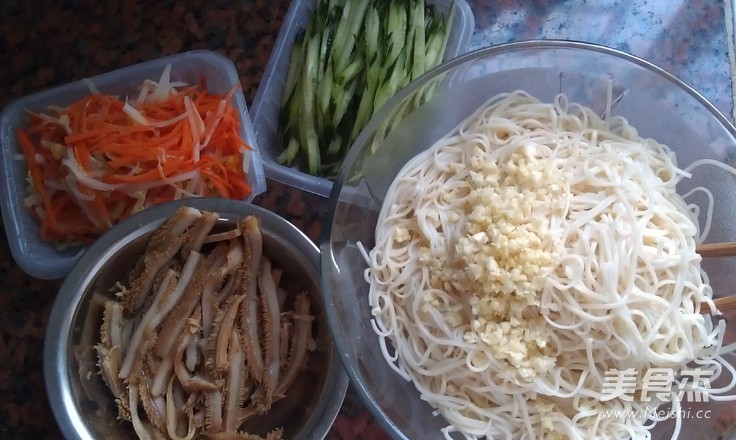 Beef Tendon Noodles recipe