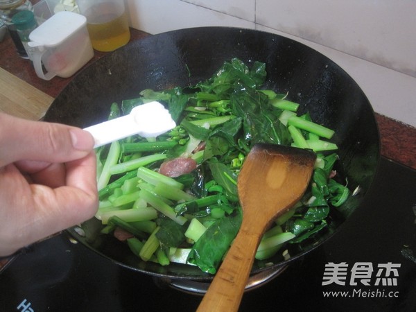 Cantonese Sausage Stir-fried Kale recipe