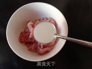 Stir-fried Pork with Green Red Pepper and Onion recipe