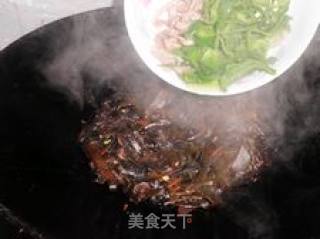 Iodine-filled Kelp and Green Pepper Shredded Pork recipe