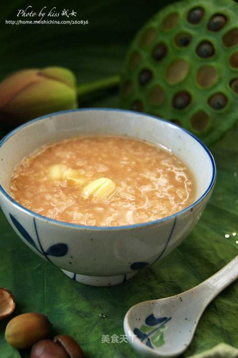 Early Autumn Diet Therapy --- Lotus Leaf and Lotus Seed Porridge recipe