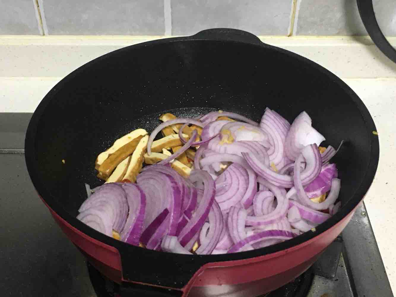 Onion Sautéed and Dried recipe