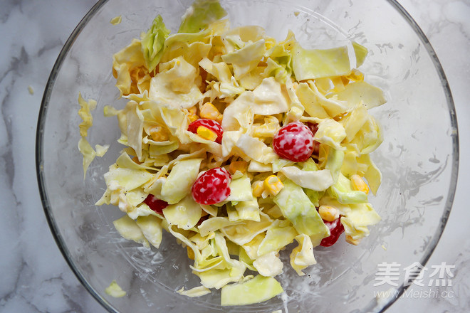 Cabbage Drainage Salad recipe