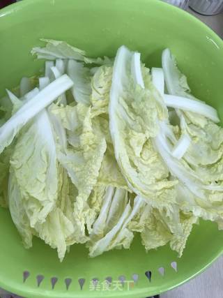 Hot and Sour Chinese Cabbage that Can be Made with A Health Pot recipe