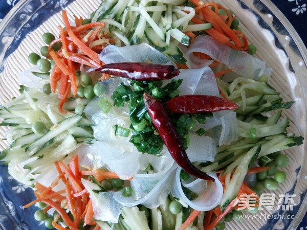 Tahini and Oyster Sauce with Noodles recipe