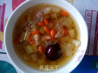 Rock Sugar Snow Lotus White Fungus Soup recipe