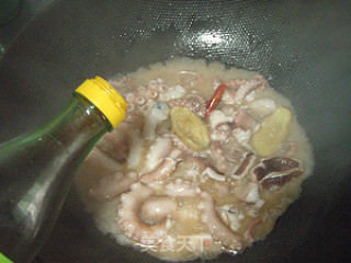 Octopus and String Beans in Tomato Sauce recipe