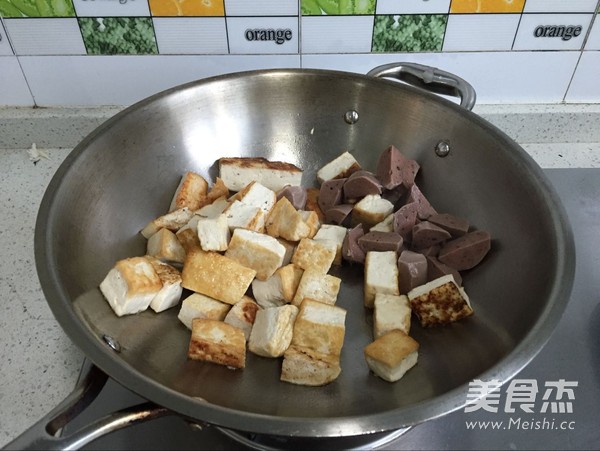 Beef Balls Braised Tofu recipe