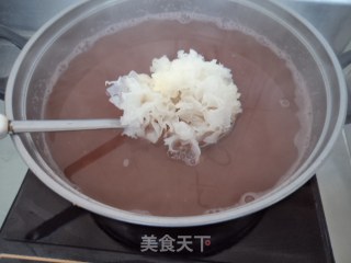 Lotus Seed Red Bean White Fungus Soup recipe