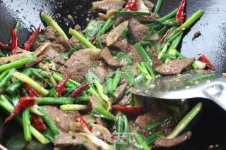 Stir-fried Pork Liver with Green Onion and Ginger recipe