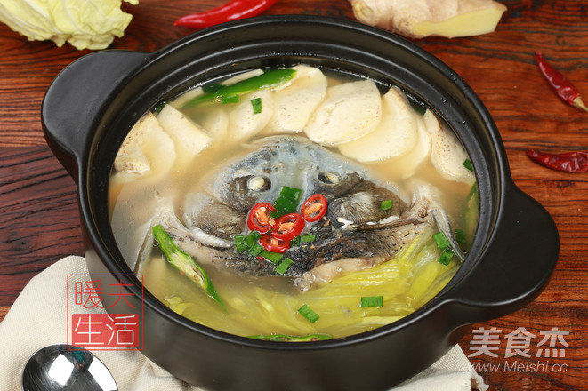 Cabbage Tofu Fish Head Soup recipe