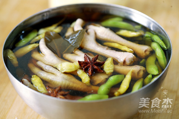 Marinated Chicken Feet Edamame recipe