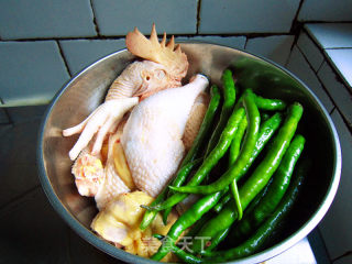 Green Pepper Yellow Braised Chicken recipe