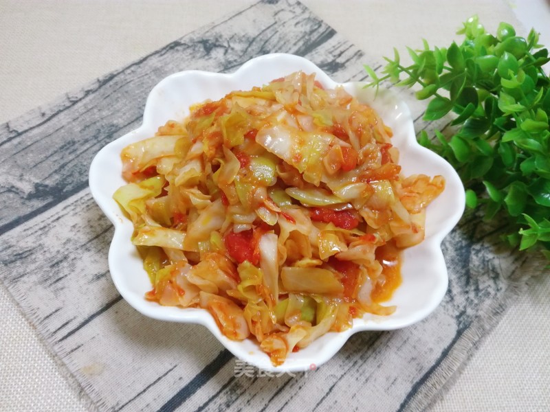 Stir-fried Cabbage with Tomatoes recipe