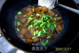 【autumn and Winter Green Shield】---"roasted White Radish with Garlic Seedlings" recipe