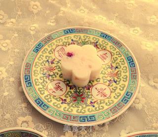 Rose Lotus Root Powder Milk Cake recipe